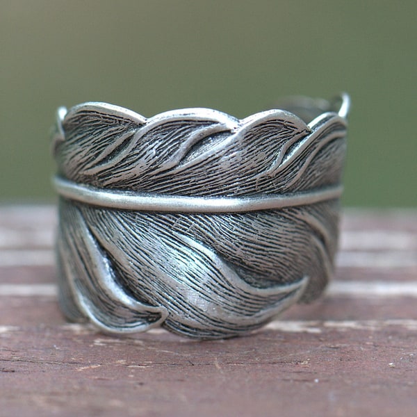 Silver Feather Ring UNISEX. Size 4 to 14. Feather jewelry, mens ring matching couples spiritual faith angelic, Silver feather ring Christian