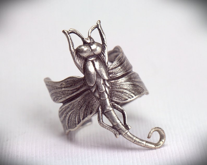 RING. Silver Dragonfly. Adjustable. nature outdoors lover. Dragon fly. Boho art nouveau Steam punk rustic. Metamorphosis imagem 1