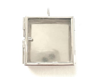 Square Shadow Box Locket Pendant: Antique Gold or Silver, 40mm, Pack of 4