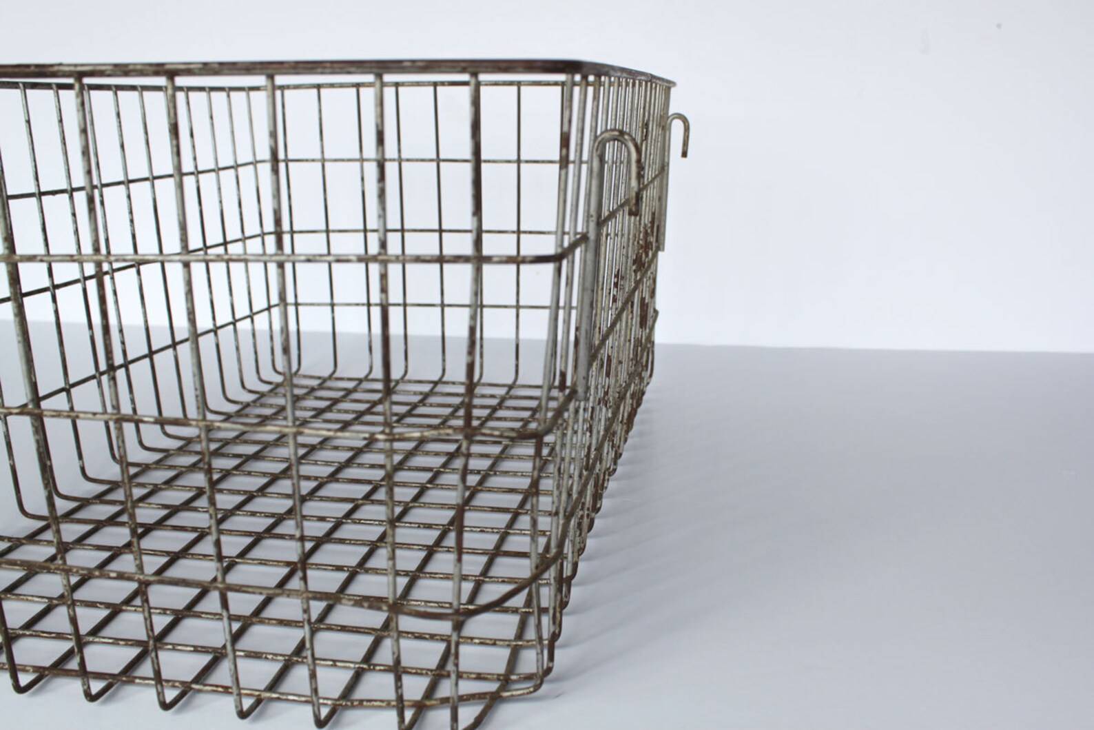 Vintage Wire Basket Rusty Extra Large Wire Basket Home Decor Etsy