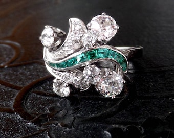 Platinum Diamond Emerald Ring. 1940s. Size 5.75