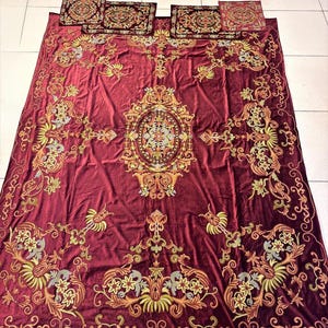 Burgunder Samt Suzani Tagesdecke - Seidenfaden Stickerei, Boho Chic Bettwäsche Set