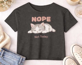 No, hoy no, top corto con estampado de gato / ilustración de gatito dormido / camiseta para mujer y niña