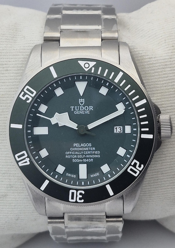 Vintage Tudor Pelagos  Men's Automatic Dive Watch - Green Dial And All Working Watch