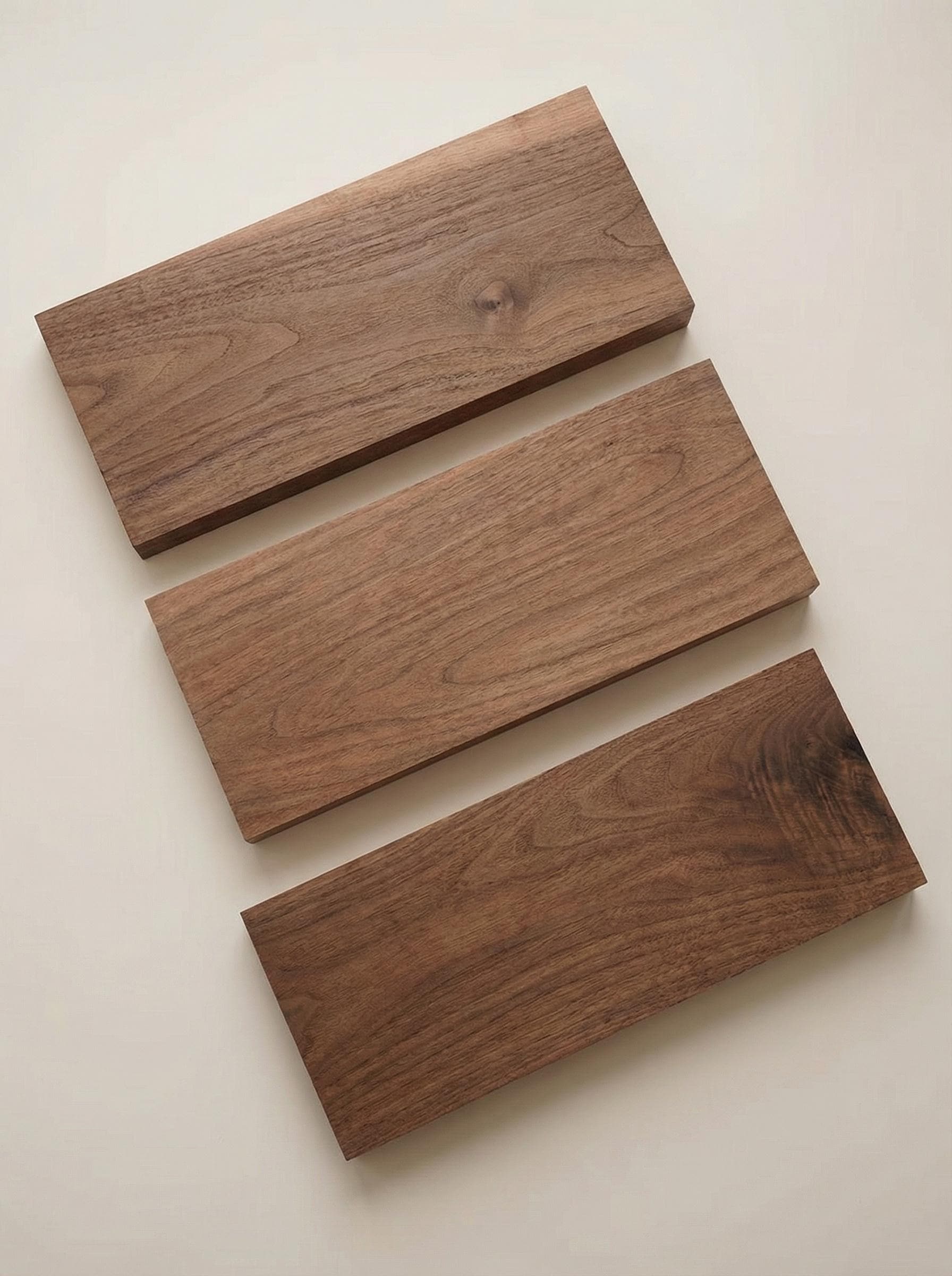 5 Planches Noyer Noir Américain – Découpées Tout Rond, 19x45x475 Mm, Bois Massif Brut