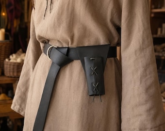 Medieval Sword Scabbard Belt, Faux Leather Triangular Sheath, Renaissance LARP Cosplay Harness