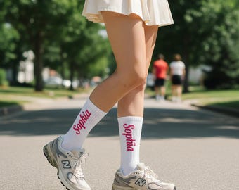 Chaussettes avec nom brodé personnalisé, chaussettes côtelées personnalisées pour adultes et enfants, cadeau à monogramme, chaussettes familiales assorties-taille unique