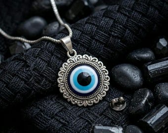 Evil Eye Nazar Pendant Necklace, Vintage Blue Protection Jewelry, Boho Spiritual Charm