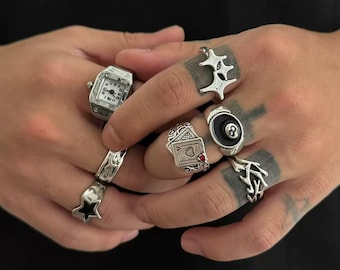 Set di anelli vintage in argento, orologio e cinturino da poker, anello a forma di stella, accessorio in stile hip-hop punk, set di gioielli audaci e di tendenza, il miglior set di anelli per un amico.