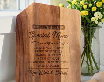 Laser engraved acacia wood cutting board Mother’s recipe gift for special mom
