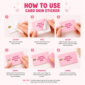 Puede incluir: Una gu&iacute;a paso a paso sobre c&oacute;mo aplicar una pegatina de piel para tarjetas. Las instrucciones se muestran sobre un fondo rosa con texto e ilustraciones en blanco. Los pasos incluyen limpiar, despegar, alinear, aplicar, alisar y el resultado final.