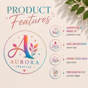 Puede incluir: Un gr&aacute;fico de pegatina circular con un logotipo de letra A en degradado y el texto AURORA CREATIVE. La imagen enumera las caracter&iacute;sticas del producto: vinilo premium laminado, 100% impermeable, adhesivo fuerte y corte de precisi&oacute;n.