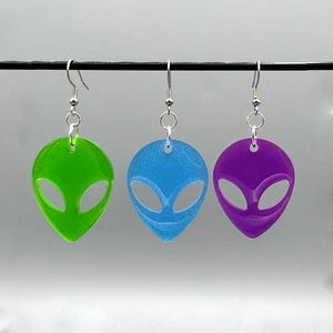 Glow In The Dark Alien Head Earrings Green / Blue / Purple