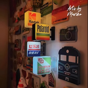 Beleuchtete japanische Konbini-Zeichen Magnete, Tokyo Street Decor, Reise-Souvenir