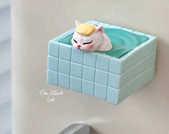 Miniatyrkylskåpsmagneten Katten i badkaret