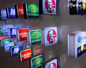 Lysande japanska Konbini-magneter | 7-Eleven, FamilyMart, % Arabica LED-skyltar