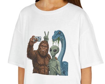 Bigfoot Alien Dinosaur Selfie Tee | Kids T-Shirt