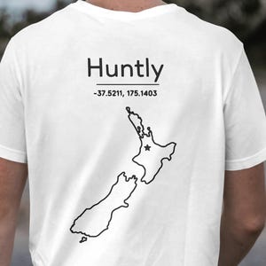 Kiwi Bird with New Zealand Outline T-Shirt | Huntly Coordinates