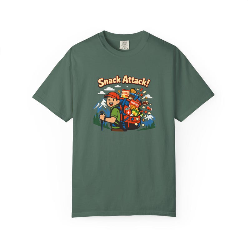 Snack Attack ryggsäcks-T-shirt för vandring | camping-t-shirt med grafik och snacks bild 5
