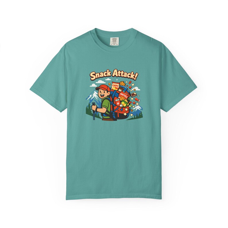 Snack Attack ryggsäcks-T-shirt för vandring | camping-t-shirt med grafik och snacks bild 6