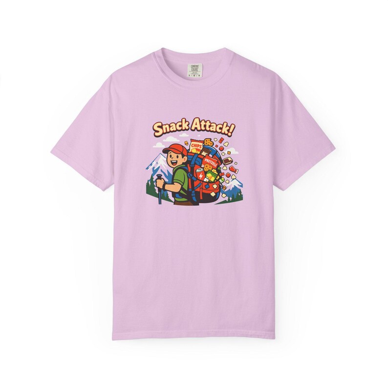 Snack Attack ryggsäcks-T-shirt för vandring | camping-t-shirt med grafik och snacks bild 9