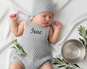 Spersonalizowany, pamiątkowy kombinezon niemowlęcy z czapeczką, nowoczesne, dzianinowe body do chrztu w stylu vintage, z cienkim haftem imienia, prezent neutralny pod względem płci