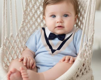Tenue personnalisée pour porte-alliances bébé garçon avec dos, Combi-short en tricot à manches courtes de style universitaire britannique, Tenue habillée pour invité de mariage, 100 % coton