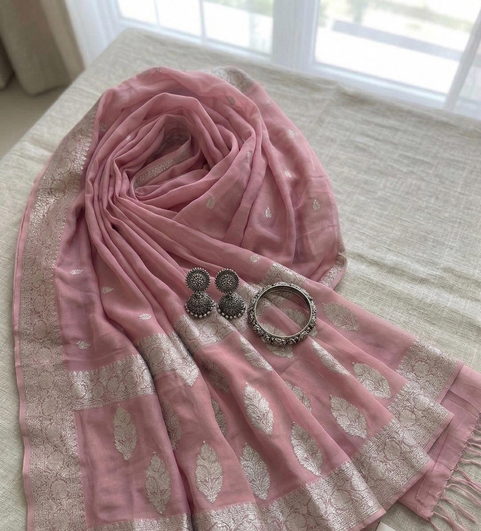 Blush Pink Khaddi Chiffon Banarasi Saree Handwoven Silver Zari Saree Soft Lightweight Saree with Unstitched Blouse Elegant Ethnic Saree