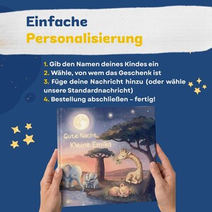 Pode incluir: Um livro infantil personalizado com o t&iacute;tulo "Gute Nacht, Kleine Emilia" com ilustra&ccedil;&otilde;es de um elefante, uma girafa e um filhote de le&atilde;o sob a lua cheia. A imagem inclui texto em alem&atilde;o sobre personaliza&ccedil;&atilde;o.
