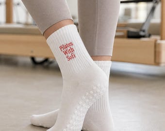 Meias antiderrapantes personalizadas | Meias com nome e logotipo bordados | Meias antiderrapantes para Pilates, Reformer e Yoga | Meias para equipes de estúdio de Pilates