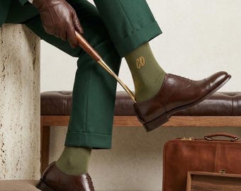 Anpassade monogramerade bröllopsstrumpor för brudgummar - Personlig present och accessoarer