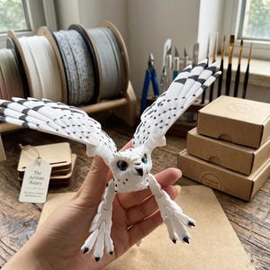 Articulated Snowy Owl Griffin – 3D Printed Mythical Creature Toy, Flexible Desk Pet
