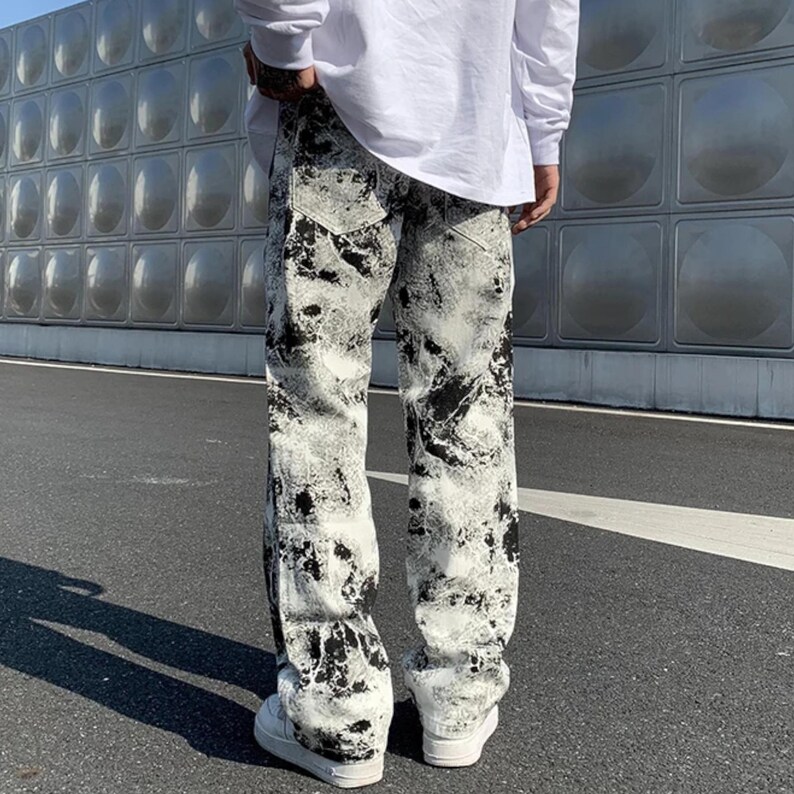 Printed Loose Jeans | Elastic Waist Denim Pants | Streetwear Casual Trousers | Y2K Urban Outfit

printed loose elastic waist denim jeans with streetwear casual outfit and sneakers