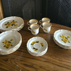 Vintage Mikasa Sunny Side 20 cm salladstallrik stengods, solrosporslin, 50-talets moderna design, 1970-talet