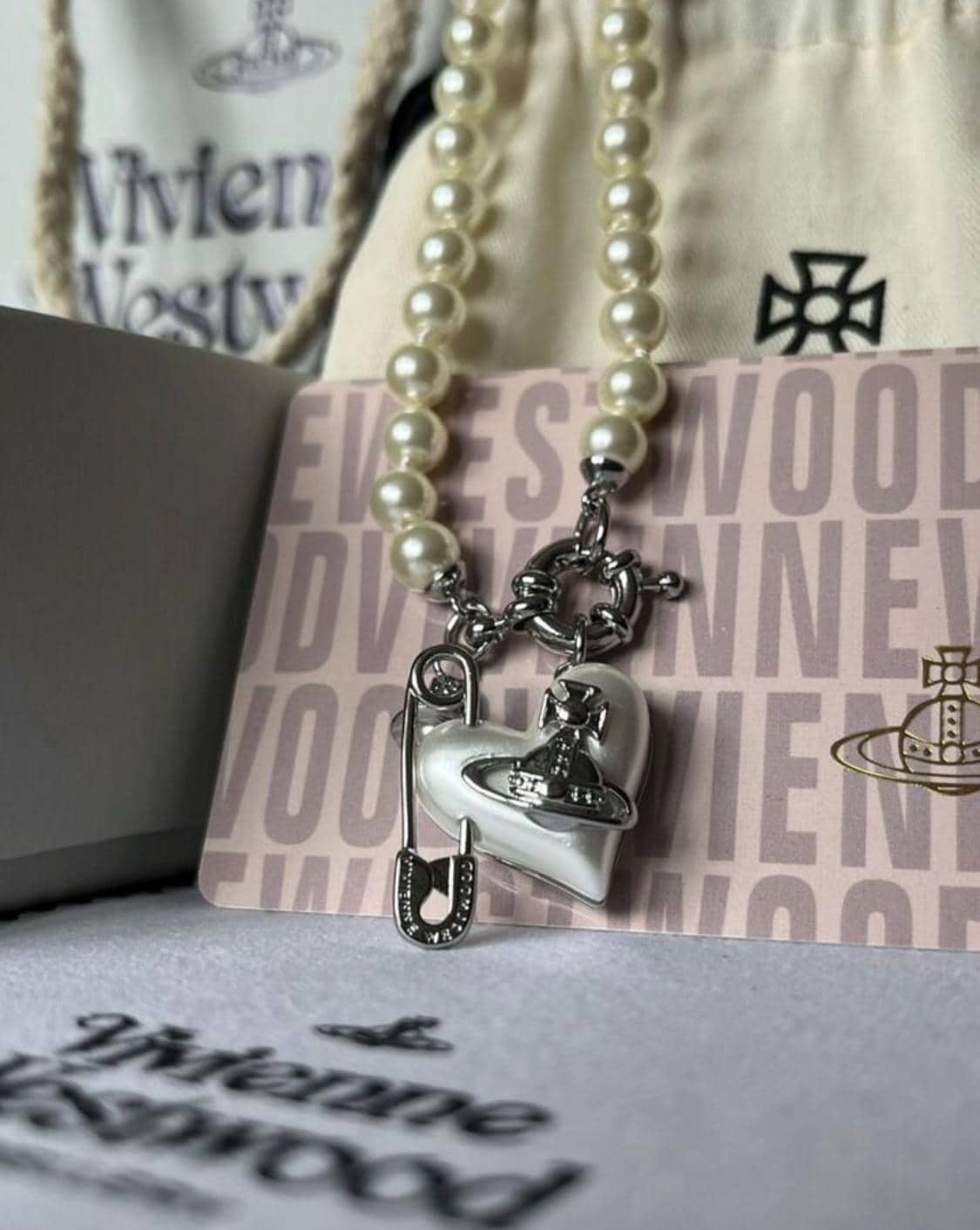 Vivienne westwood vintage jewelry - Etsy 日本