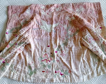 MUSEUM PIECE: Gucci by Tom Ford archive SS 2003 Embroidered  pink silk Jacket kimono