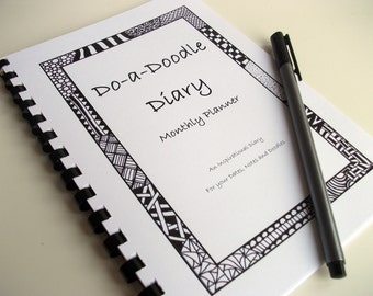 2017 Calendar, Printable Planner Instant Download Zentangle Inspired Month to View Diary