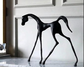 Sculpture abstraite de cheval : Figurine animale en fonte, style moderne, décoration d'intérieur, cadeau idéal pour les amoureux des chevaux