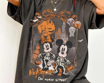Koszulka retro z koszmarem na głównej ulicy, koszulka halloweenowa z mumią Myszki Miki i Minnie, koszulka retro z upiornym sezonem Disneya, wycieczka na Halloween do Disney World w 2026 roku
