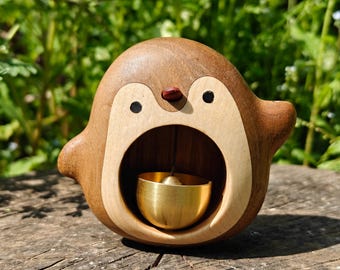Timbre de pingüino artesanal, madera de haya ébano, campanilla de latón, decoración magnética con forma de animal.