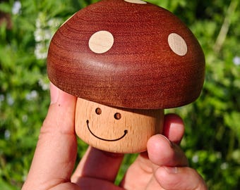 Caja de música artesanal de madera de haya y ébano con forma de hongo, melodía "Castillo en el cielo", decoración inspirada en la naturaleza.