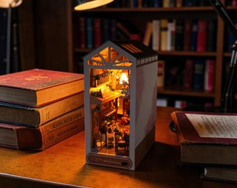 DIY Sakura Japanse boekenhoekset – Rainbow Lane LED 3D houten puzzelplankinzetstuk, miniatuur Street Diorama-decorcadeau voor boekenliefhebbers