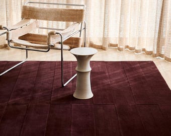 Hand-Tufted Burgundy Wool Area Rug: Modern Wine Red Carpet