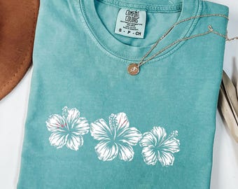 Hibiscus Flower Comfort Colors Shirt,Tropical Beach Tee, Hawaiian Floral T Shirt, Summer Vacation Shirt,Coastal Graphic Tee