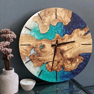 Reloj de pared de resina oceánica, reloj epoxi con olas de playa, decoración costera, reloj de lujo hecho a mano inspirado en el mar, regalo único para inauguración de la casa, arte mural
