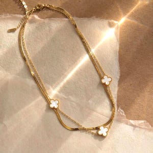 Gold Double Layer Clover Halskette, Minimalist Blumen Kette Schmuck Bild 1