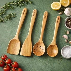 Bestickset i naturteak, 4 delar | Handgjorda köksredskap i trä | Nonstick-beständigt, miljövänligt köksset | Startset för vardagsbruk