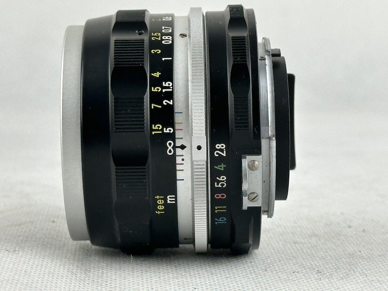 Objetivo Nikon Nikkor-S Auto 35 mm F/2.8 Vintage fabricado en Japón con caja original. imagen 5
