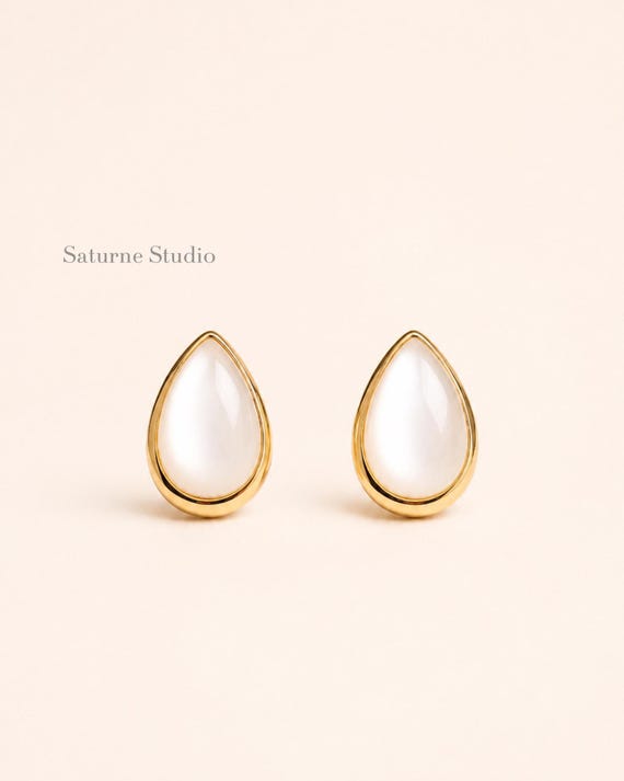 Gold Teardrop Cat Eye Stud Earrings, Minimalist White Stone Earrings, Elegant Gold Studs, Everyday Jewelry, Gift for Her