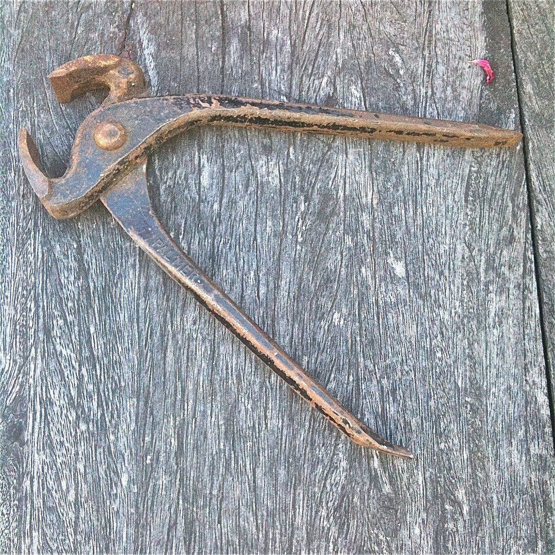 Vintage Metal Nail Pullers Antique Nippers Antique Pliers Etsy